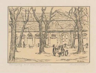 Schlossplatz mit Marstallgebäude