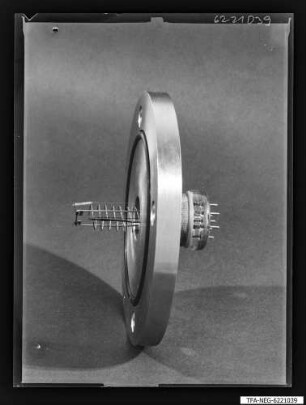 Röhre im Offenbau-System, Foto 1962