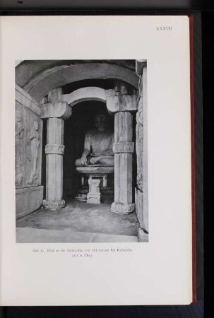 Abb. 81. Blick in die Steinhöhle von Sok-kul-am bei Kyongtju. (752 n. Chr.)