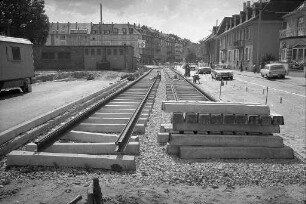 Bau der neuen Straßenbahn-Gleisstrecke in der Blücherstraße zwischen Kaiserallee und Moltkestraße