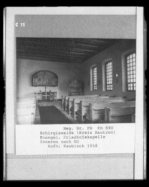 Schirgiswalde-Kirschau. Evangelische Friedhofskapelle (um 1920). Innenansicht nach Nordosten