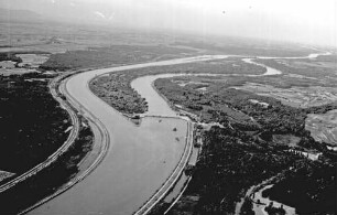 Burkheim: Rheinschleife