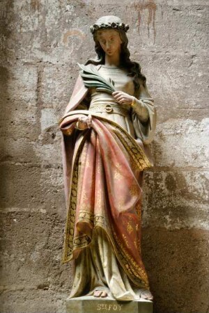 Frankreich. Midi Pyrenees. Aveyron. Rodez. Kathedrale Notre Dame. Statue Sainte Foy