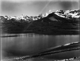Laguna Tuni : Blick auf den Laguna Tuni (Tunisee). Im Hintergrund der Berg Nevado Condoriri.