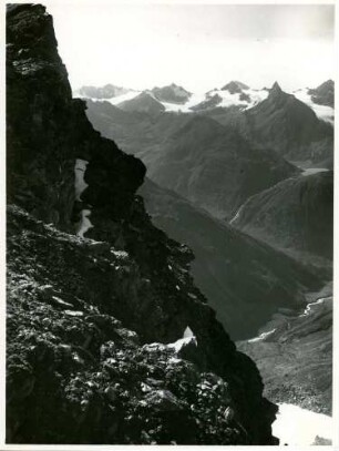 Alpen, Tirol, Ötztaler Alpen, am Kaunergrat, rechts hinten der Seekogel