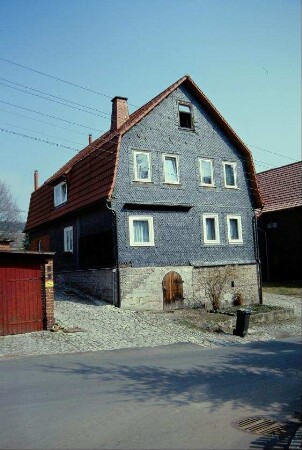 Haus in der Alten Poststraße, Kellereingang auf der Giebelseite
