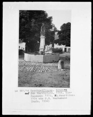 Trochtelfingen Kreis Reutlingen, Brunnen auf dem Marktplatz mit Heiligem Mauritius