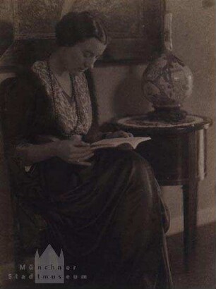 Breslau. Frau Stadtbaurat Edelgarde Berg (geb. Gerlach, Pianistin)