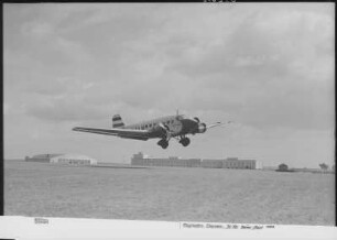 Flughafen, Dresden-Klotzsche, Verkehrs- und Transportflugzeug der Lufthansa