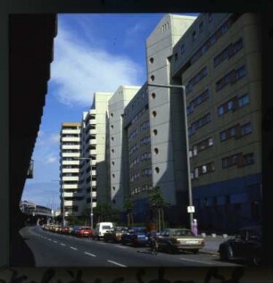 Diapositiv: Skalitzer Straße, Kottbusser Tor, August 1984