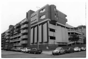 Kleinbildnegative: Parkhaus, Kirchbach- Ecke Alvenslebenstraße, 1983
