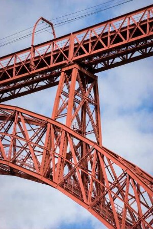 Frankreich. Auvergne. Cantal. Viaduc de Garabit. Eisenbahnbrücke. Bauleitung Gustave Eiffel. Erbaut 1882 bis 1884. 123 Meter hoch. 564 Meter lang. Detail