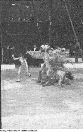 Dresden, Gastspiel des Zirkus Busch, April 1952