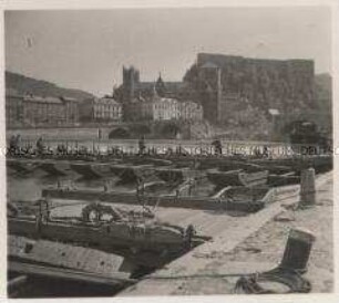 Wehrmachtssoldaten, Posten an der Pionierbrücke bei Dinant