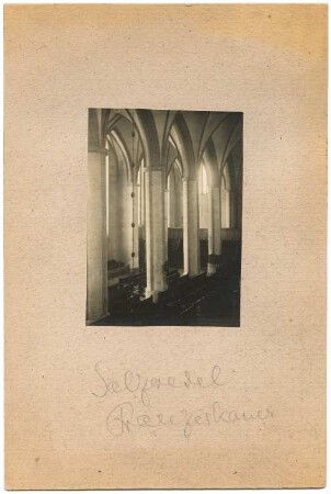 Franziskanerkirche, Salzwedel: Blick ins Seitenschiff