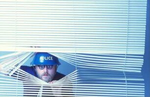 Durchblick eines Polizisten