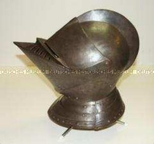 Geschlossener Helm