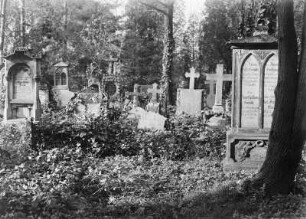 Coswig, Friedhof : Coswig, Salzstraße. Friedhof mit Grabmalen (19. Jahrhundert)