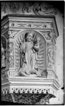 Hechingen Franziskanerkirche Sankt Luzen Kanzelkorb Relief Madonna (um 1711)