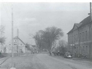 Straßenraum in Nochten : Dorfsiedlungen - Straßendorf. Ort: Wochozy / Nochten. Richtung Weißwasser.