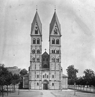 Koblenz St. Kastor, Westfassade