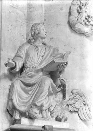 Epitaph der Familie Johannes Smyers — Johannes der Evangelist in Betrachtung der apokalyptischen Vision