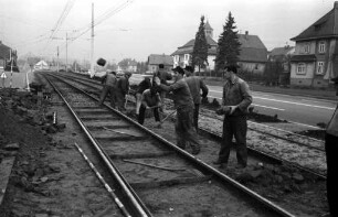 Aufhebung des provisorischen Übergangs über die Albtalbahngleise bei der Löwenstraße in Rüppurr.