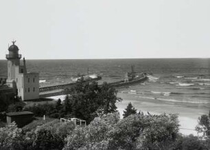 Kolberg, Fort Münde : Kolberg (Kolobrzeg/Polen). Lotsenturm. Ansicht mit Mole von Südosten