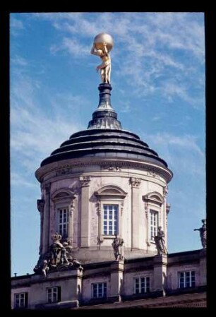 Rathaus-Kuppel 29.8.75.