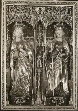 Marienaltar: Verkündigung, Geburt Christi, Anbetung, heilige Sippe (1. Wandlung des Marienaltars); Christus am Ölberg, Dornenkrönung, Kreuzigung, Kreuztragung (2. Wandlung des Altars)