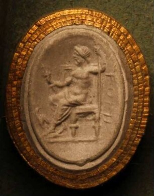 Sitzender Jupiter mit Zepter und Donnerkeil (Daktyliothek, Erstes Mythologisches Tausend)