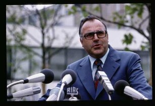 Dr. Helmut Kohl 22.5.74.