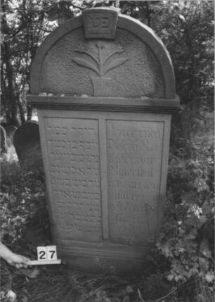 Grabstein 27