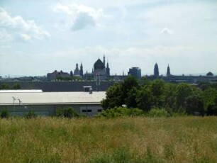 Dresden: Stadtsilhouette mit Türmen der Altstadt
