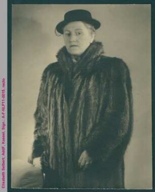 Porträt von Elisabeth Selbert