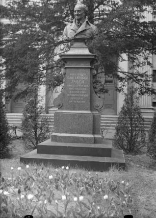 Carl-Friedrich-Fasch-Denkmal