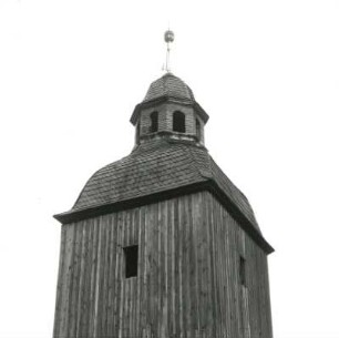 Kemmen. Dorfkirche (1401/1500, Turmaufsatz um 1650). Turmaufsatz