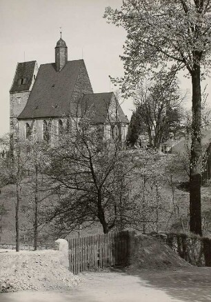 Burkhardswalde. Kirche (1451/1500). Ansicht von Süden