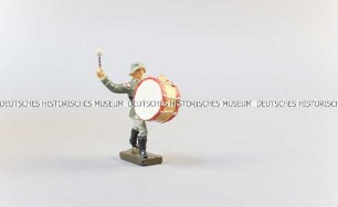Massefigur: Pauker marschierend (Marschmusiker)