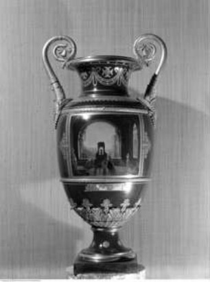 Henkelvase