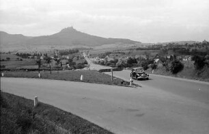 Hechingen: Burg Hohenzollern und Bundesstraße