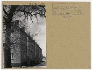 Straßenansicht. Berlin, Köpenick, Friedrichshagen, Hirschgarten, Fürstenwalder Damm