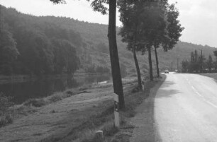 Wahnhausen: Straße im Fuldatal