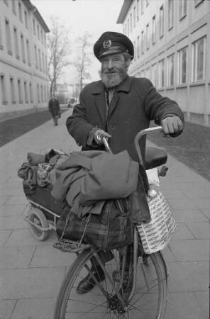Weltreise per Fahrrad des Ehrenclochards von Paris Herbert Kollat