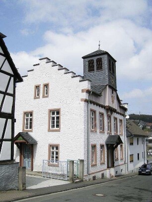 Schulhaus (Schulhaus); Grävenwiesbach, Stockheimer Seite 22