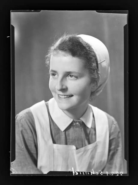 Krankenschwesternporträt Schmid