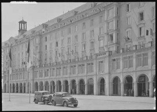 Dresden. Altmarkt-Kolonnaden