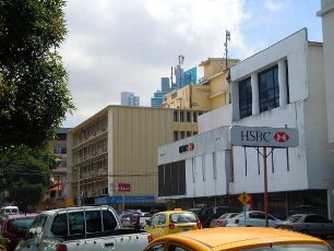 Panama-City - Autoverkehr im Bankenviertel : Dichter Autoverkehr prägt das Stadtbild. Aufgenommen am 14. September in Panama-City
