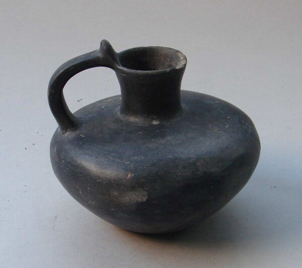 Clay vessel