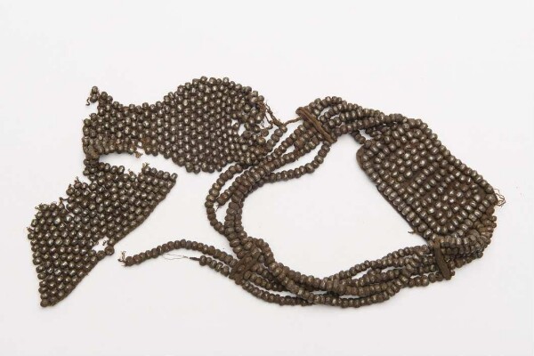 B03045 Neck jewellery